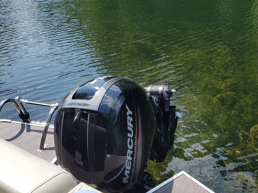 ST230 Outboard + Sterndrive Mounted Stern Thruster